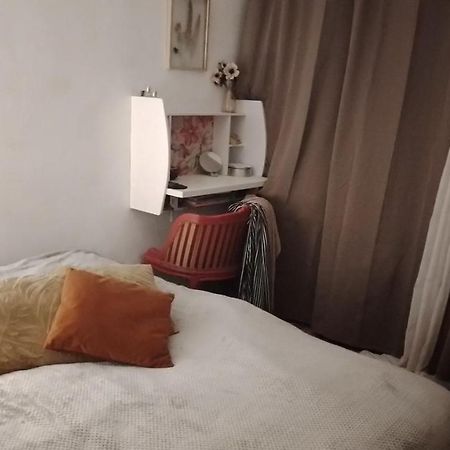 Charmante Chambre Spacieuse Et Lumineuse Paris Luaran gambar